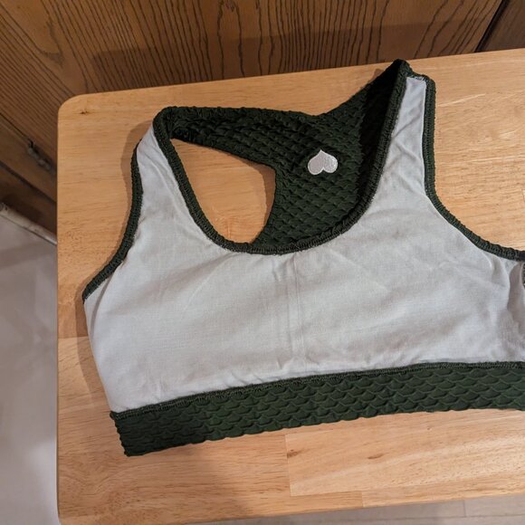 Booty by Brabants Croco Skin Leggings and Sports Bra in Chrome Agave-One Size - Picture 8 of 8